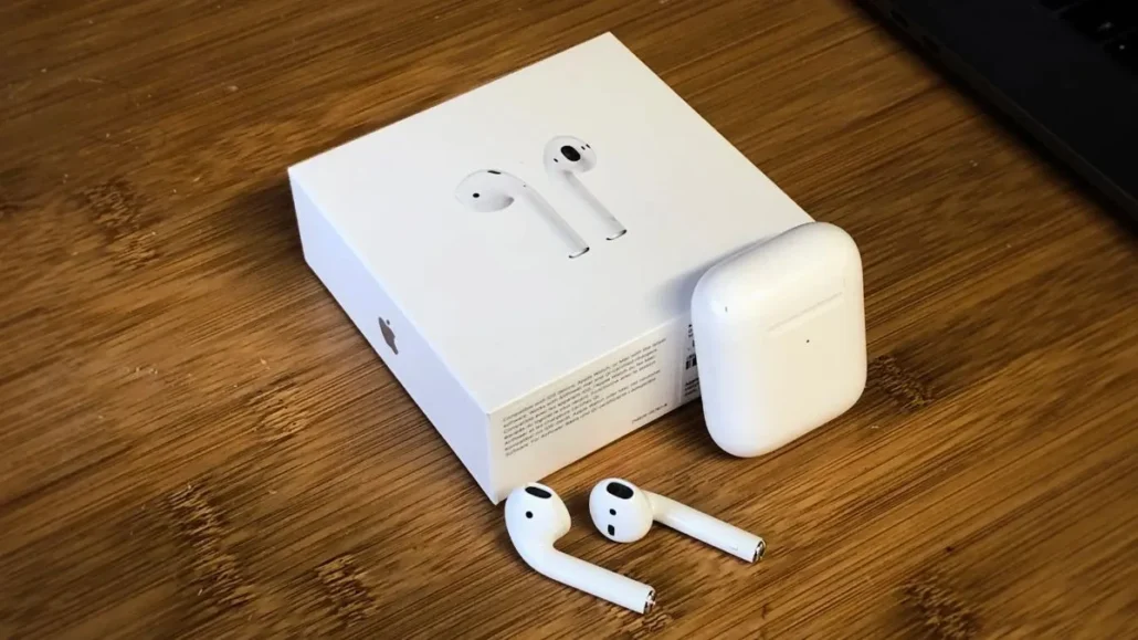 AirPods (2nd Gen)